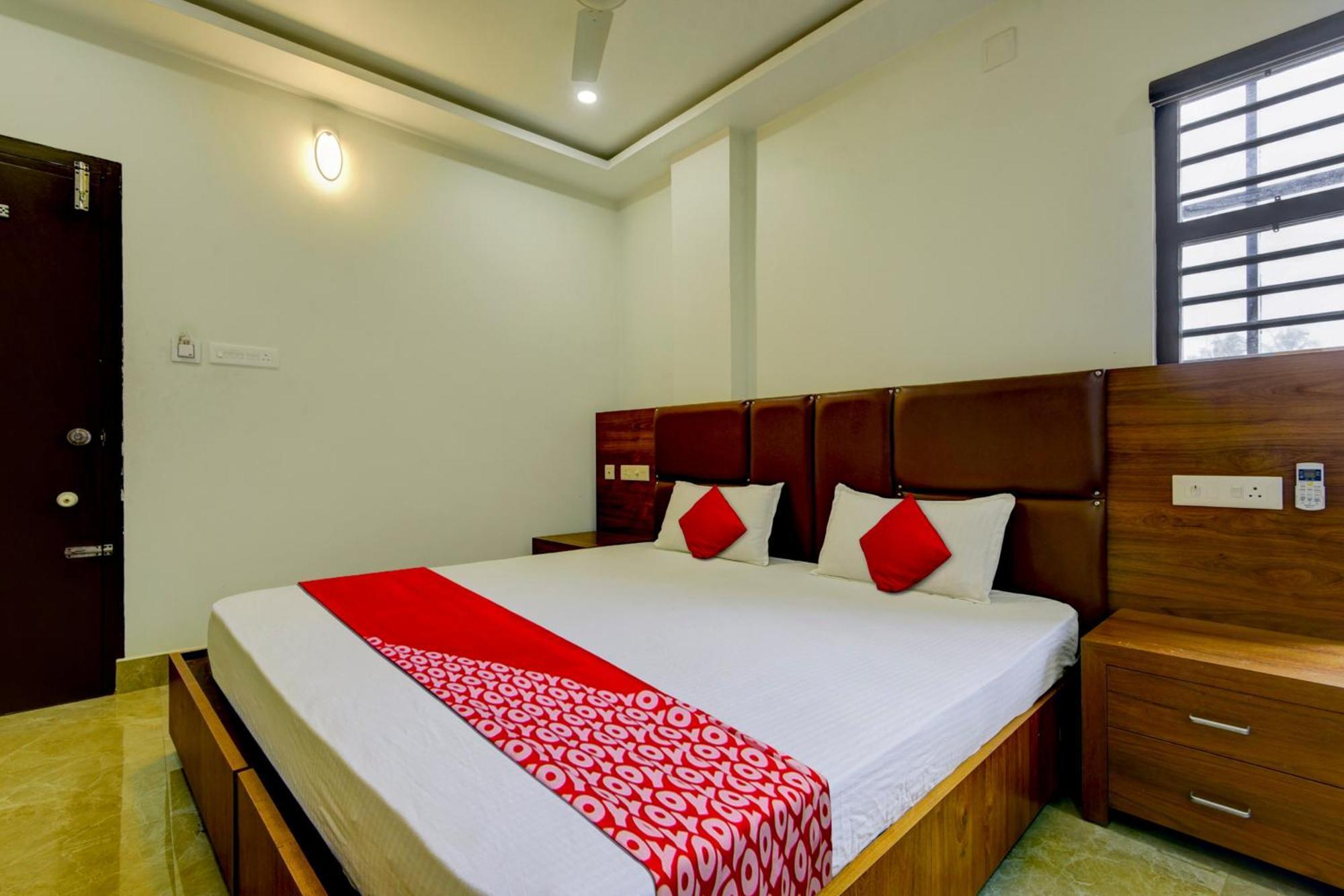 Hotel O Royal Tower Lodge Etakkare Ngoại thất bức ảnh