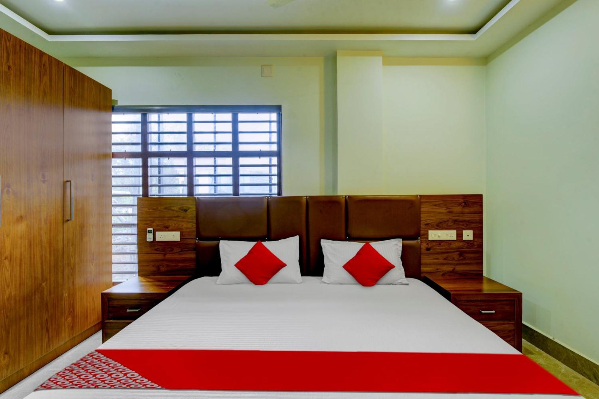 Hotel O Royal Tower Lodge Etakkare Ngoại thất bức ảnh
