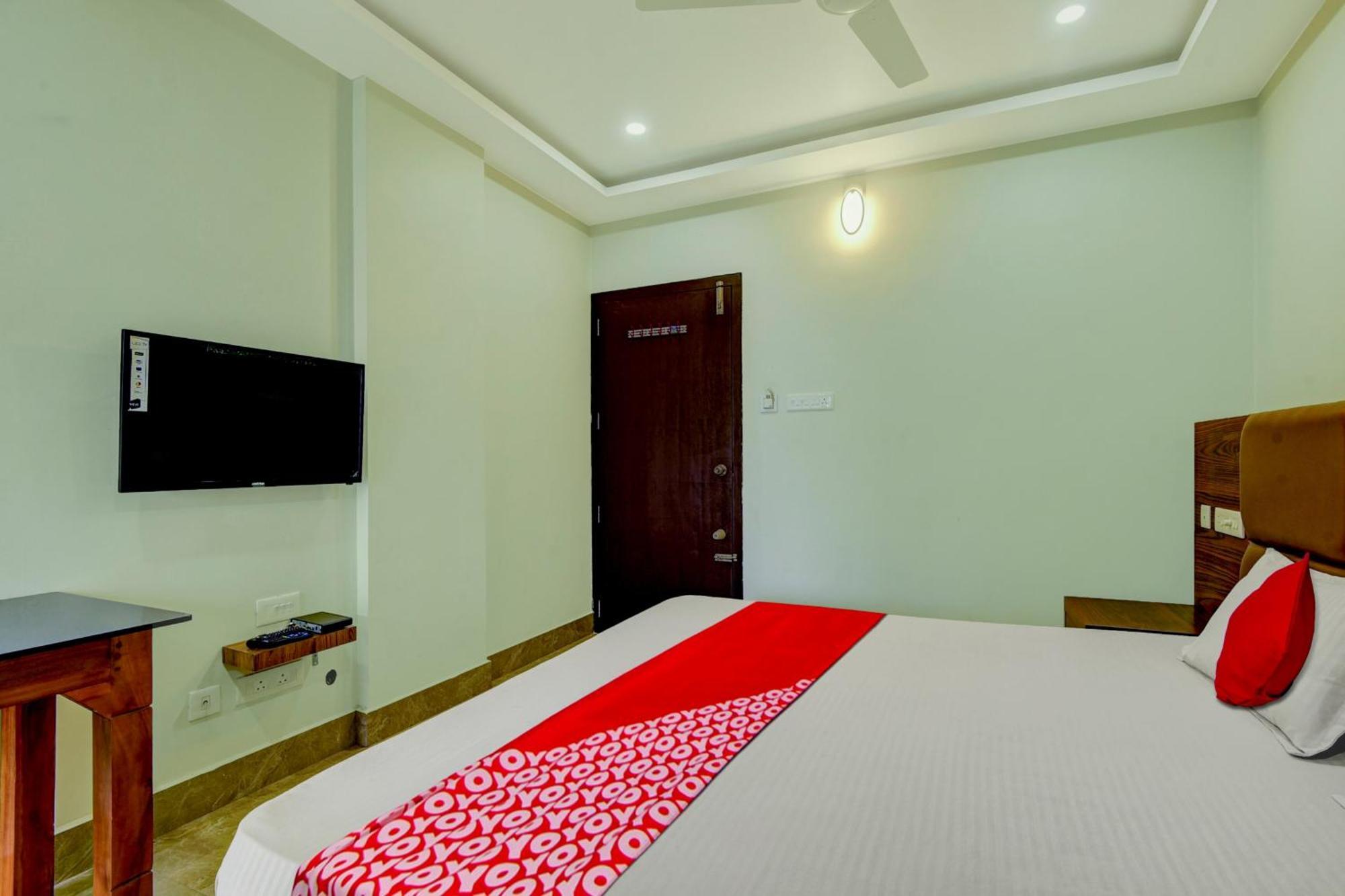 Hotel O Royal Tower Lodge Etakkare Ngoại thất bức ảnh