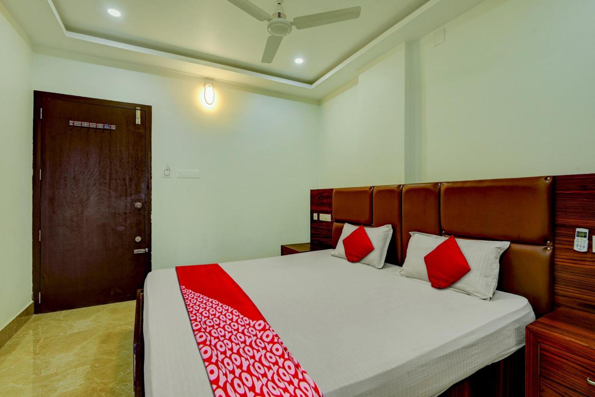Hotel O Royal Tower Lodge Etakkare Ngoại thất bức ảnh